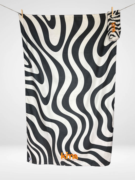 Serviette de plage XXL en microfibres - WAVY Panda